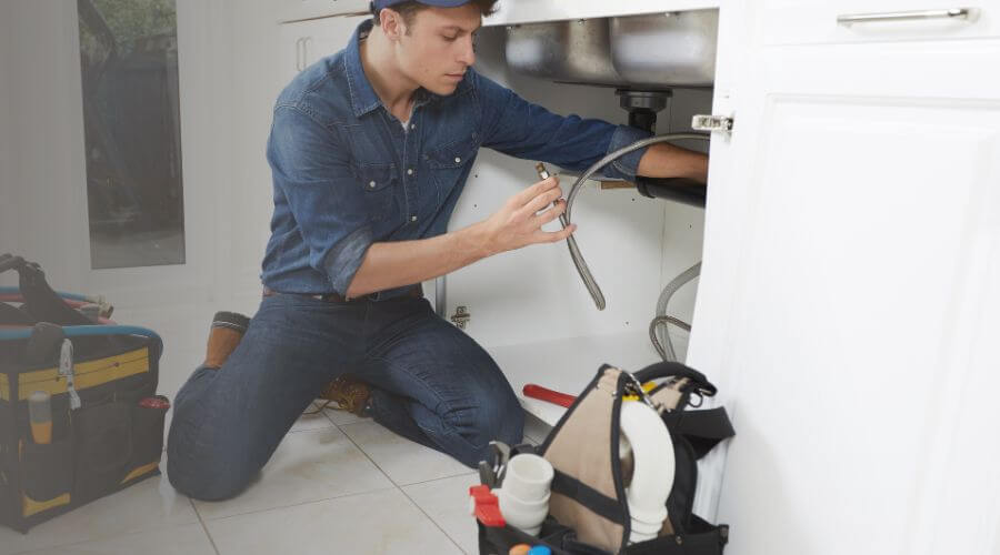 Expert burst pipe repair services in Smoaks, SC